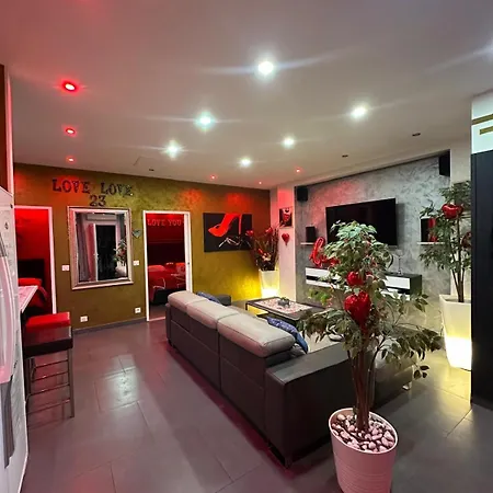 Lovelove23spas Apartamento Villeurbanne
